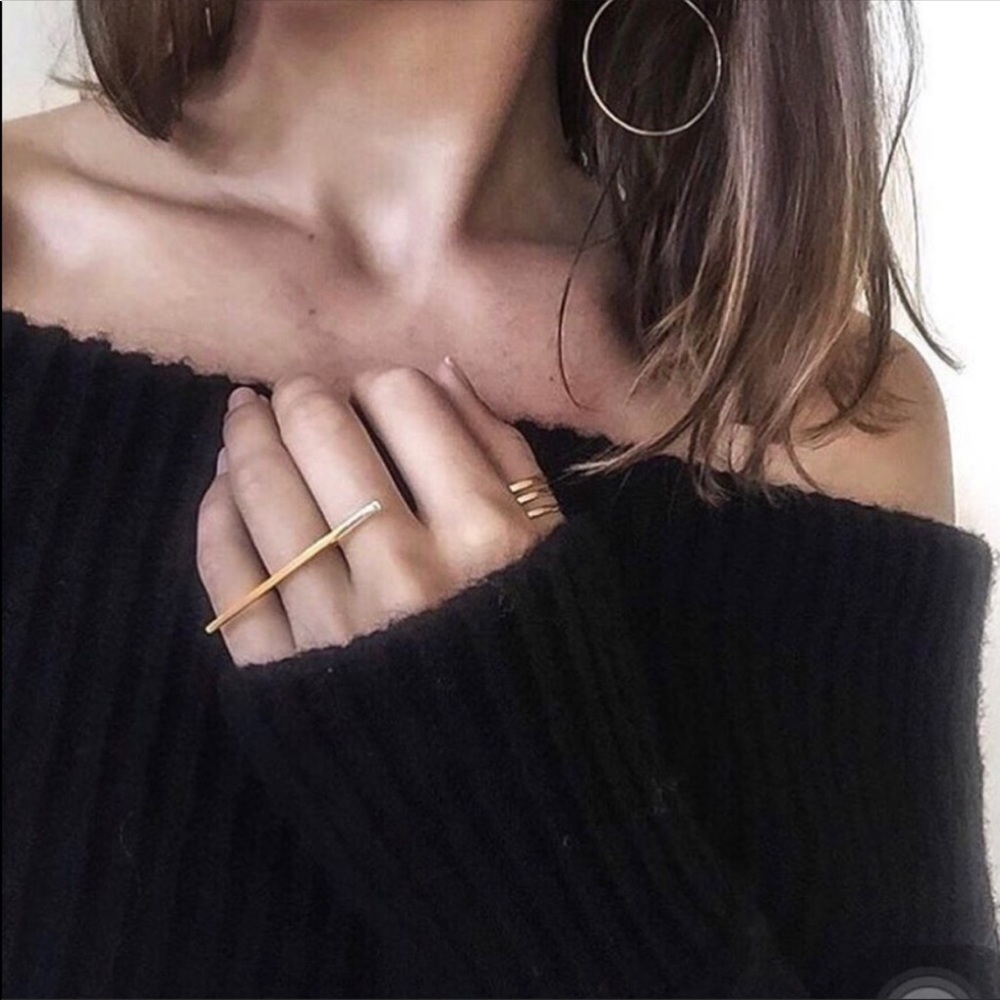 GEOMETRIC LONG BAR KNUCKLE RING IN GOLD OR SILVER